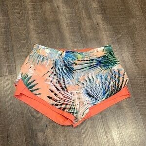Fabletics double layer Hawaiian print running shorts